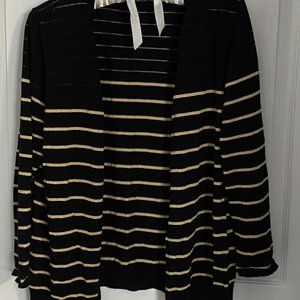 Light weight sweater